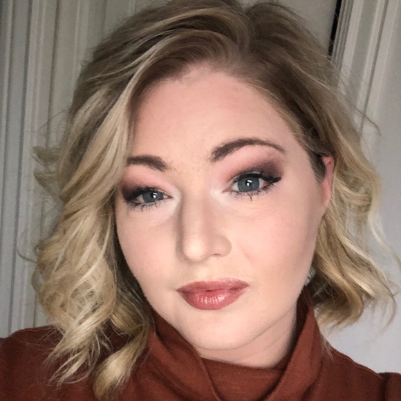 Meet your Posher, Rachelle - Picture 1 of 1